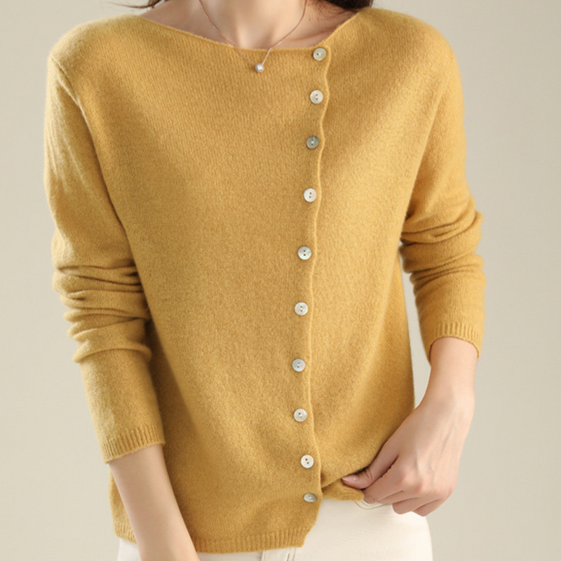 Classic Vintage & Enduringly Stylish Cardigan