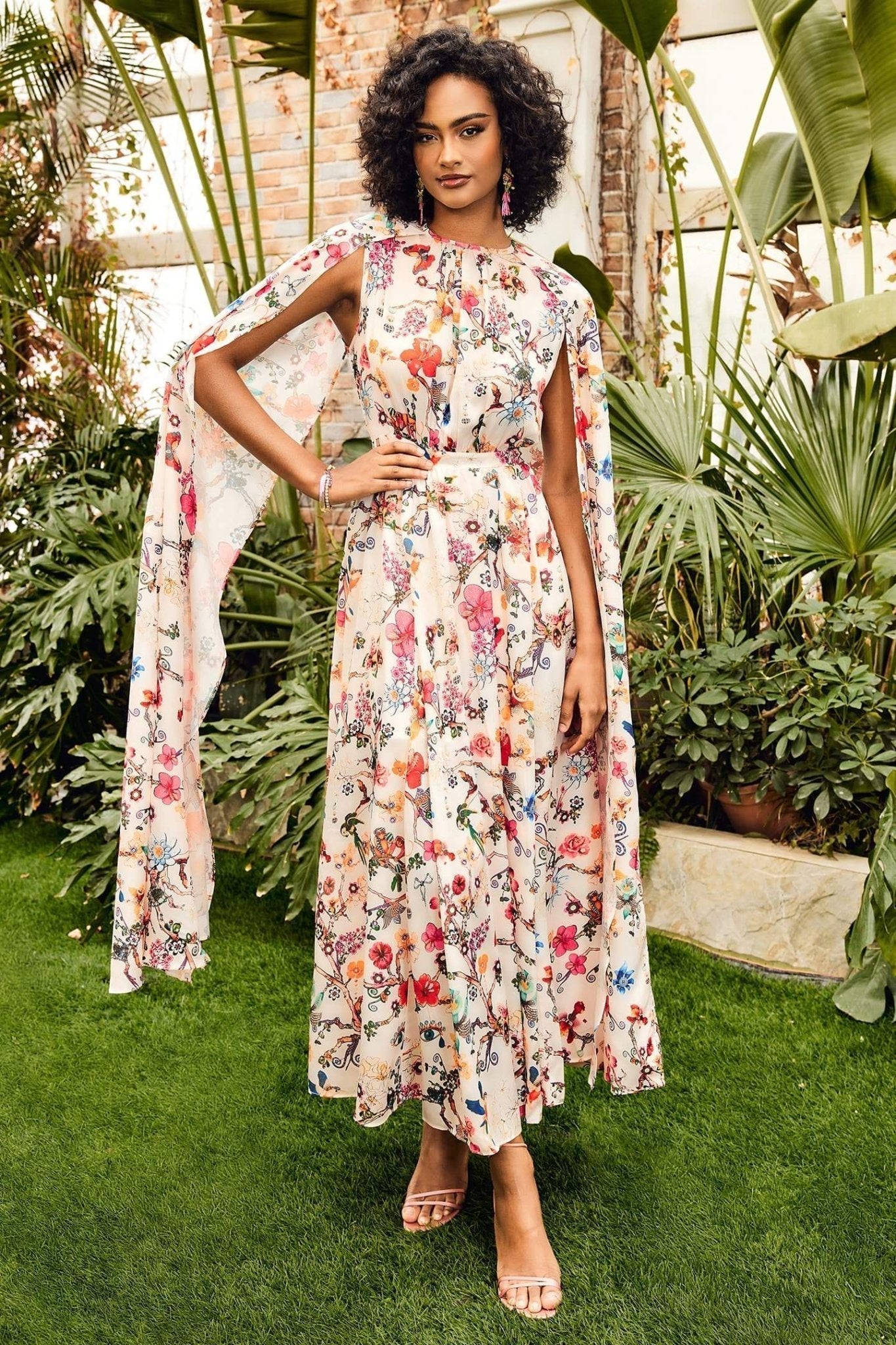 Classic Vintage Dress with a Flattering Fit