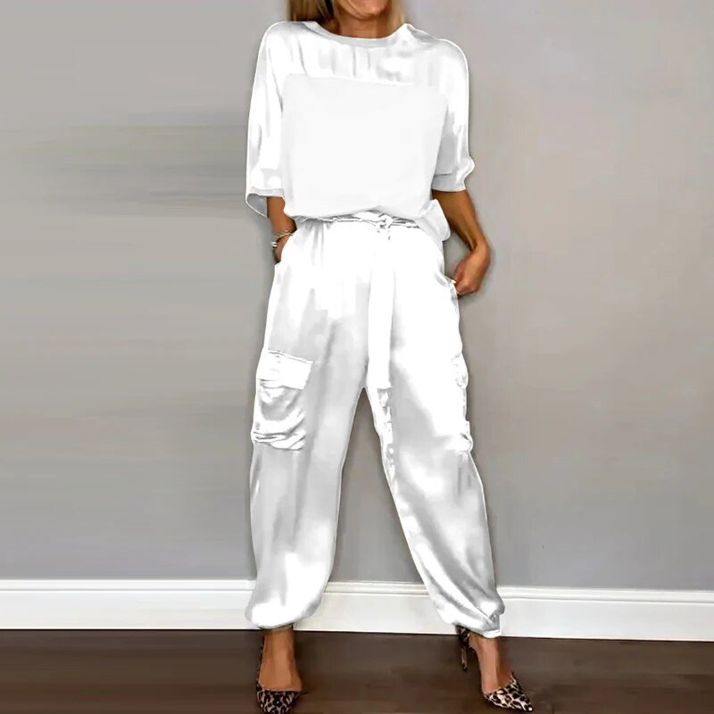 Effortlessly Elegant Garment with a Timeless Design