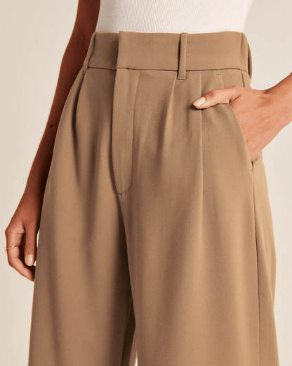 Beautifully Crafted Pants in a Classic Style