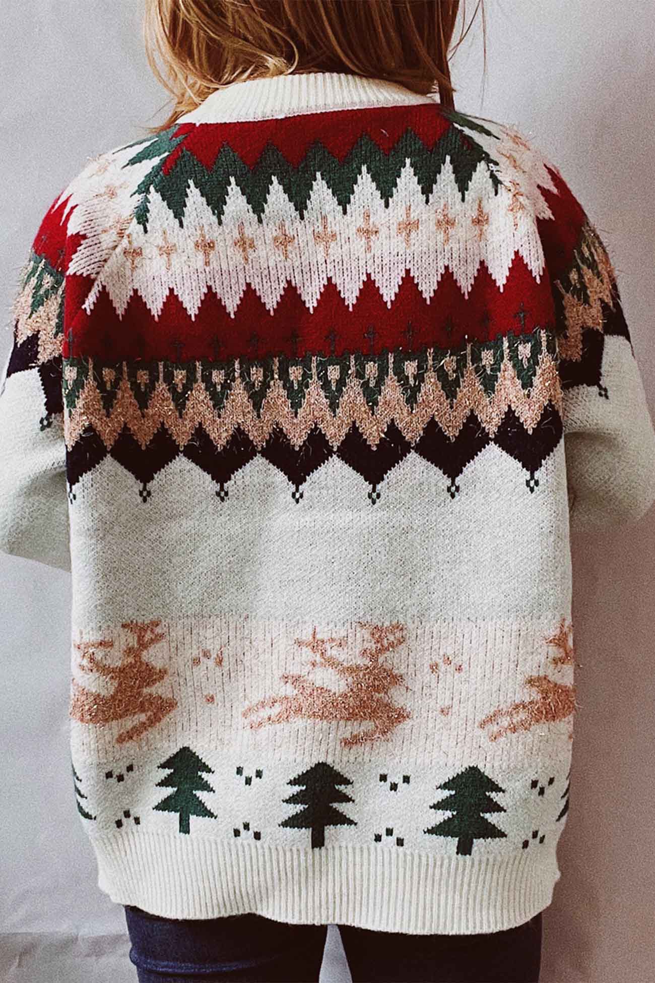 Well Tailored Sweater with a Graceful Silhouette