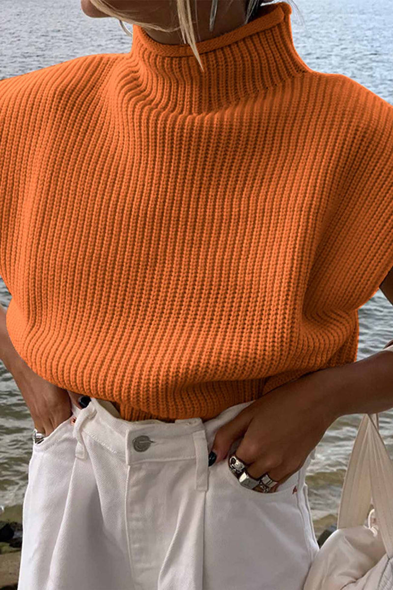 Effortlessly Elegant Sweater with a Timeless Design