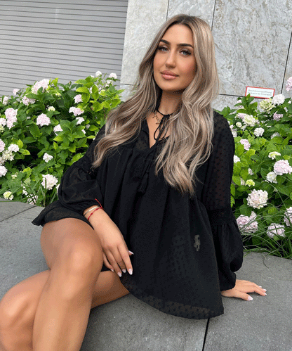Polished Blouse with an Effortless Classic Look