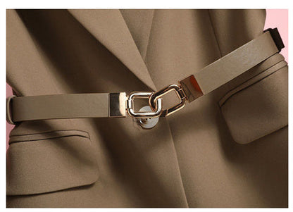 Effortlessly Elegant Garment with a Timeless Design