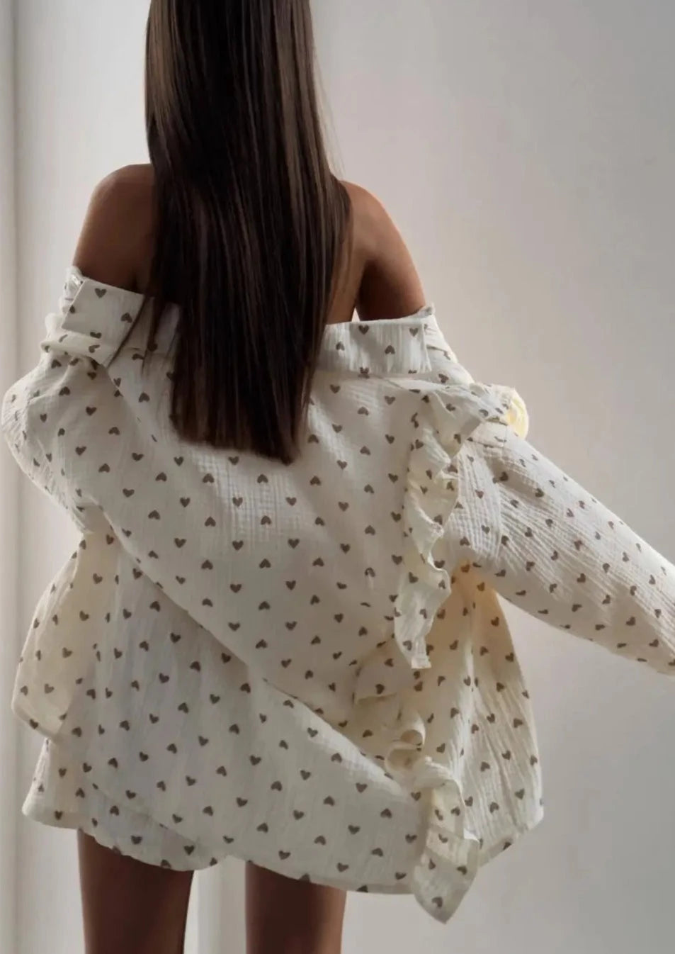 Classic Vintage Shirt with a Flattering Fit
