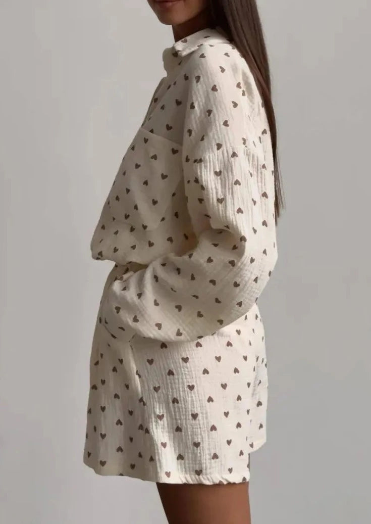 Classic Vintage Shirt with a Flattering Fit