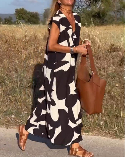 Sophisticated Dress with a Clean Classic Look