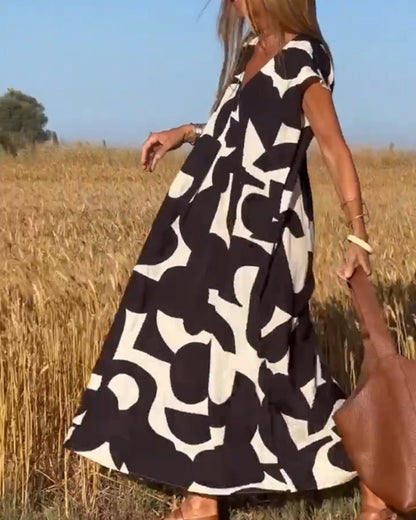 Sophisticated Dress with a Clean Classic Look