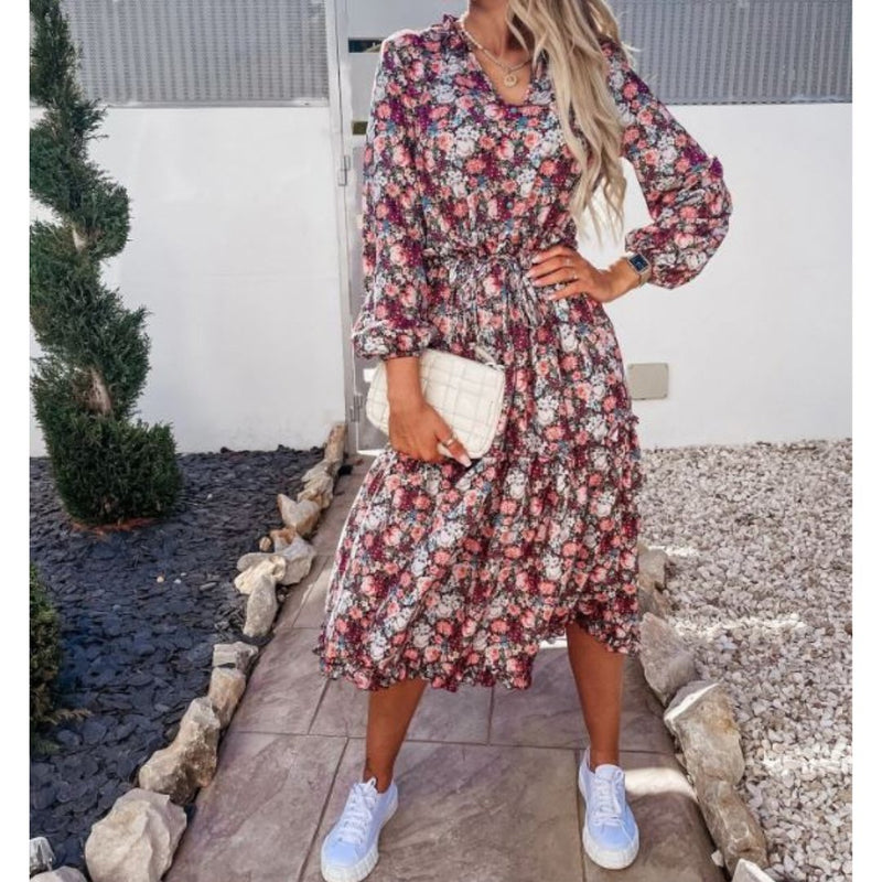 A Vintage Style Dress with Delicate Timeless Details