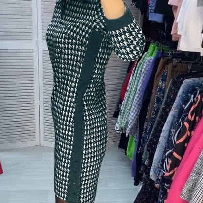Classic Vintage Dress with a Flattering Fit