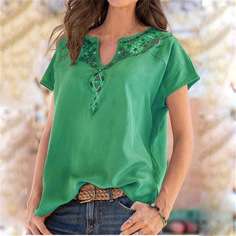 Elegantly Styled Blouse for Everyday Wear