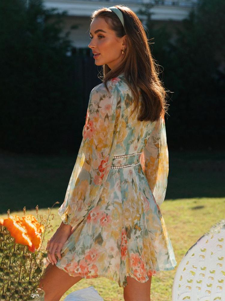 A Vintage Style Dress with Delicate Timeless Details