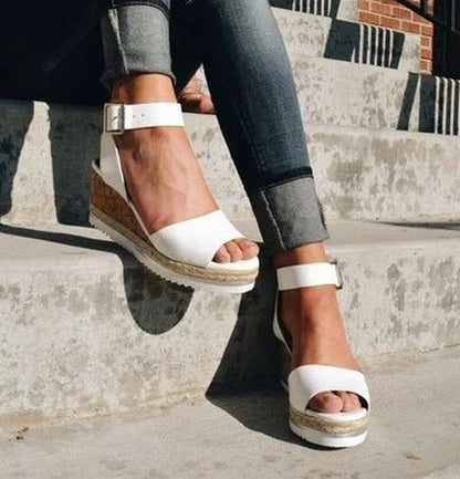 Chic Orthopedic Sandals with Unique Design