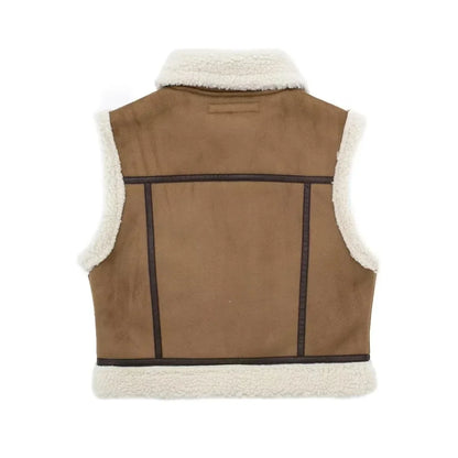 Sophisticated Garment with a Clean Classic Look