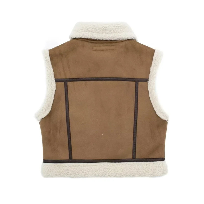 Sophisticated Garment with a Clean Classic Look