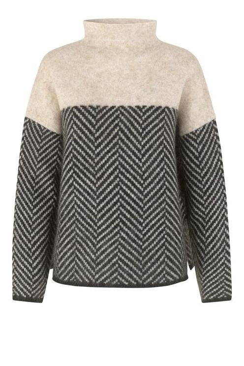 Classic Vintage Sweater with a Flattering Fit
