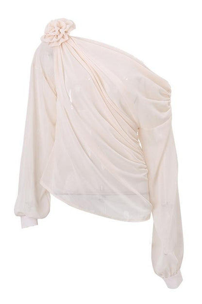 Beautifully Finished Blouse in a Timeless Design