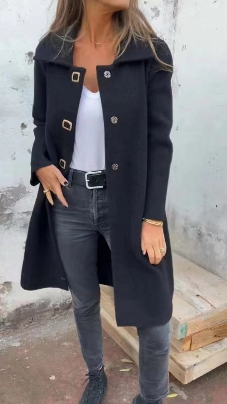 Effortlessly Elegant Coat with a Timeless Design