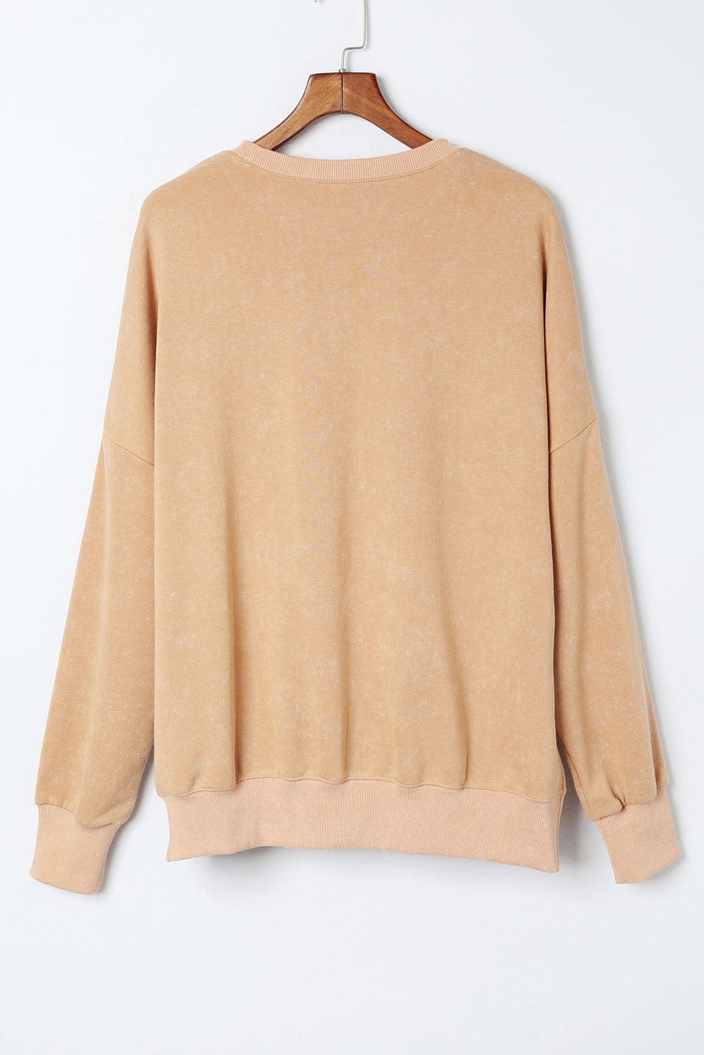 Well Tailored Sweater with a Graceful Silhouette