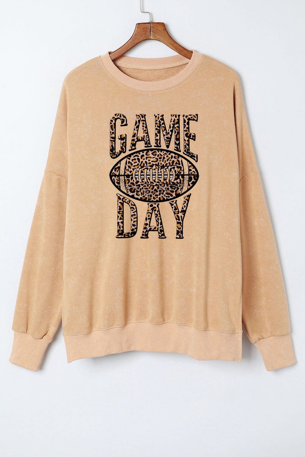 Well Tailored Sweater with a Graceful Silhouette