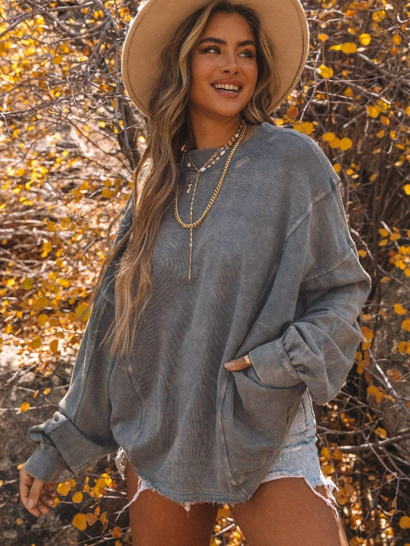 Well Tailored Sweater with a Graceful Silhouette