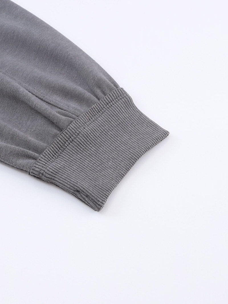 Well Tailored Sweater with a Graceful Silhouette