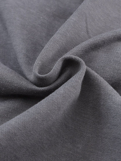 Well Tailored Sweater with a Graceful Silhouette