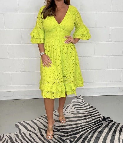 Gracefully Styled Dress for Any Occasion
