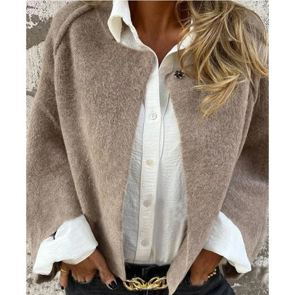 Gracefully Styled Coat for Any Occasion