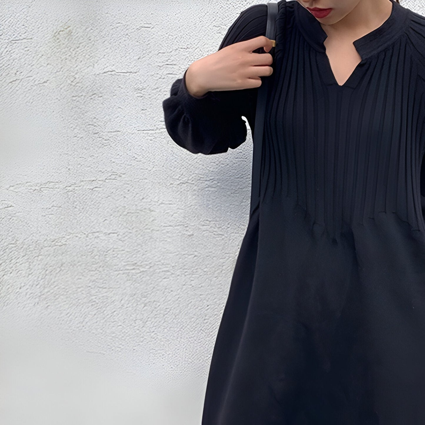 Well Tailored Dress with a Graceful Silhouette