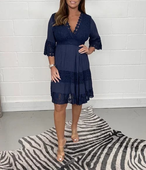 Classic Vintage Dress with a Flattering Fit