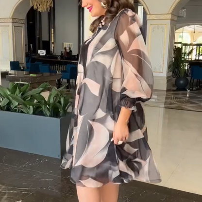 Effortlessly Elegant Dress with a Timeless Design