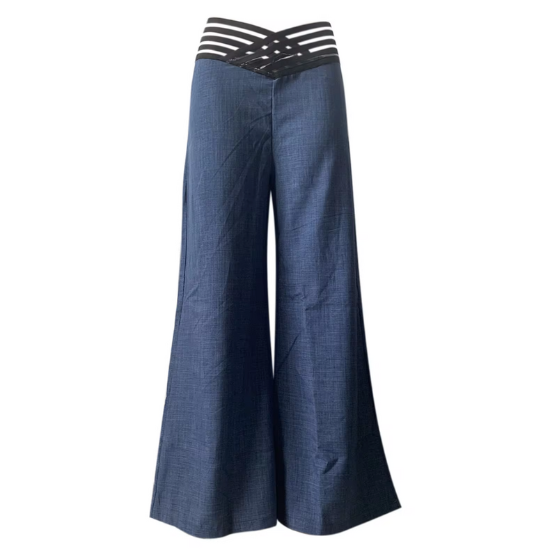 Well Tailored Garment with a Graceful Silhouette