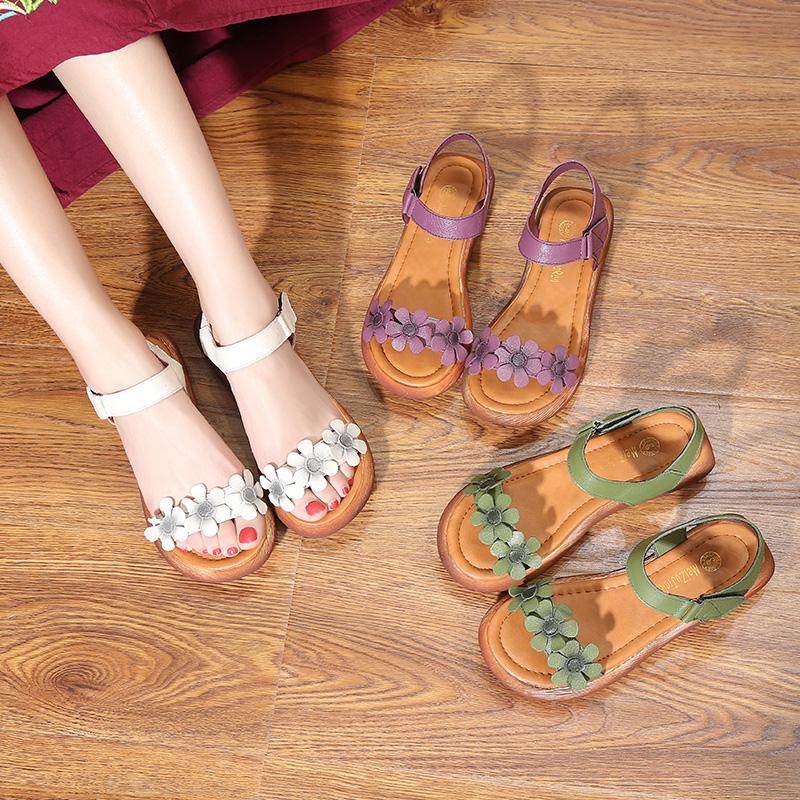 Graceful Orthopedic Sandals for Modern Look
