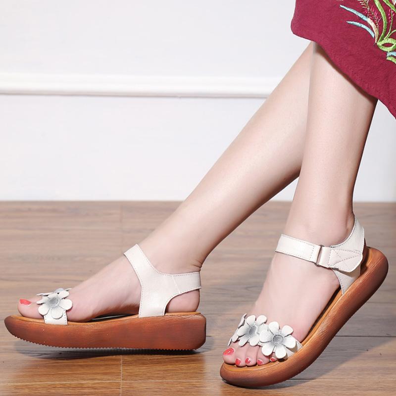 Graceful Orthopedic Sandals for Modern Look