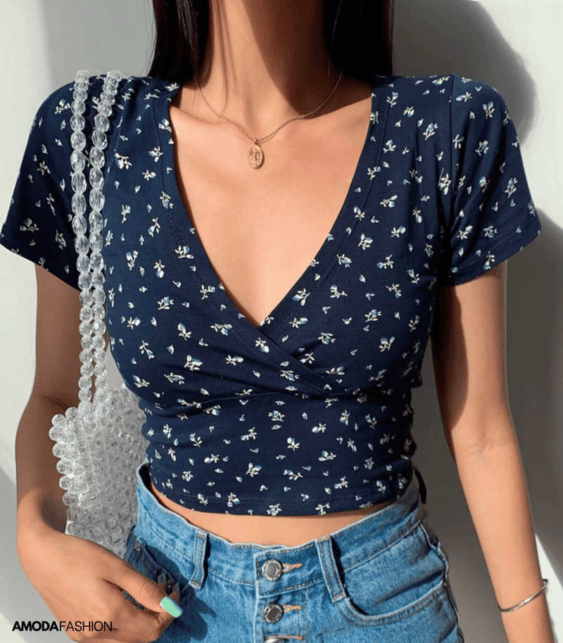 Effortlessly Elegant Shirt with a Timeless Design