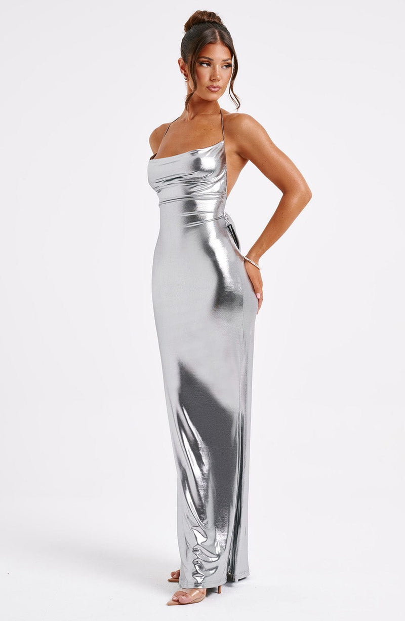 Beautifully Crafted Garment in a Classic Style