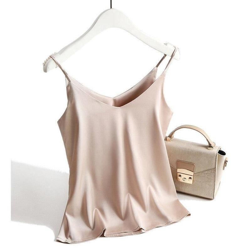 Gracefully Styled Garment for Any Occasion