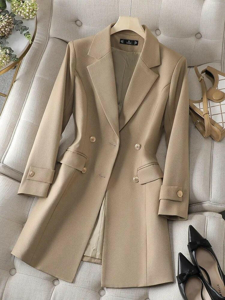 Classic Vintage Coat with a Flattering Fit