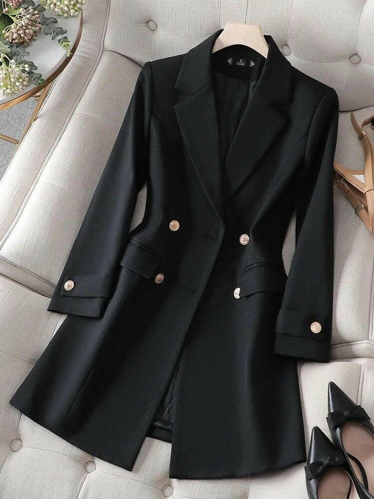 Classic Vintage Coat with a Flattering Fit