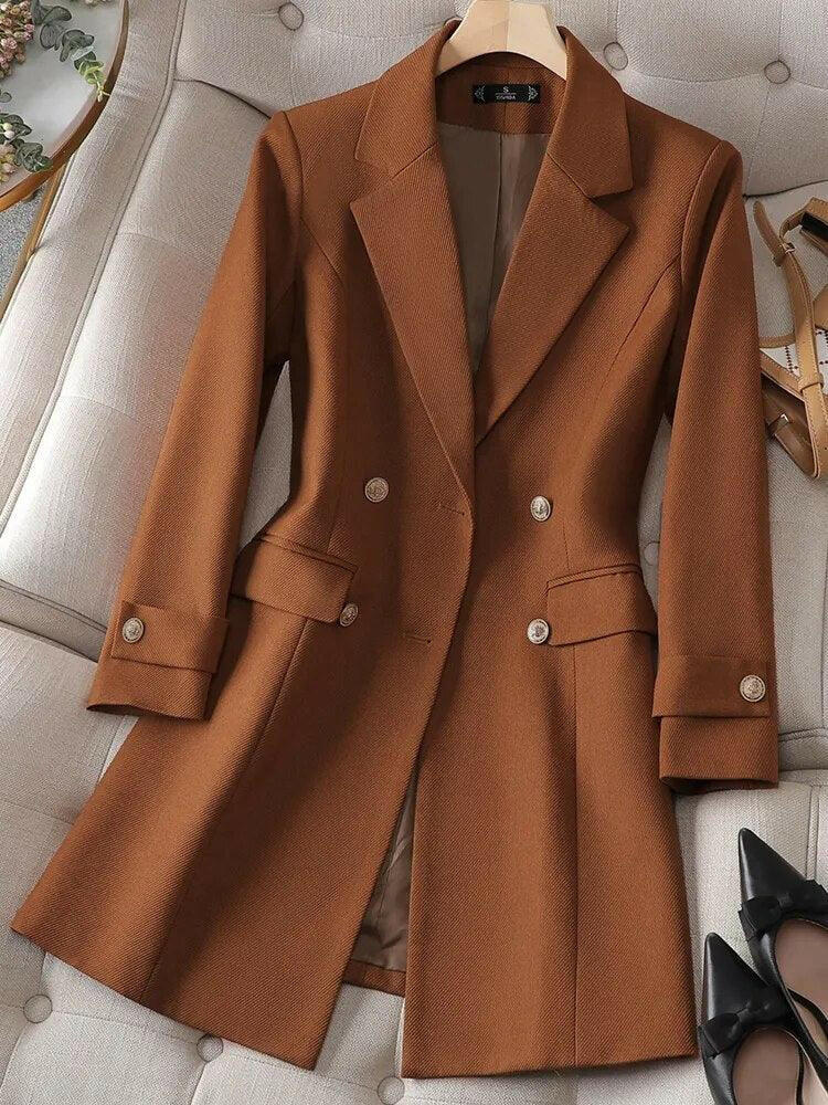 Classic Vintage Coat with a Flattering Fit