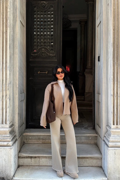 Elegantly Styled Jacket for Everyday Wear