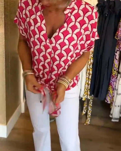 Well Tailored Blouse with a Graceful Silhouette
