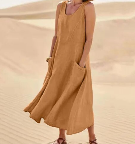 Classic Vintage Dress with a Flattering Fit