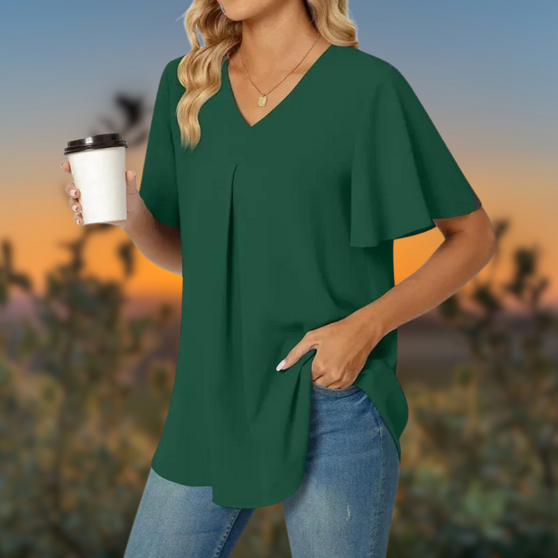 Sophisticated Blouse with a Clean Classic Look