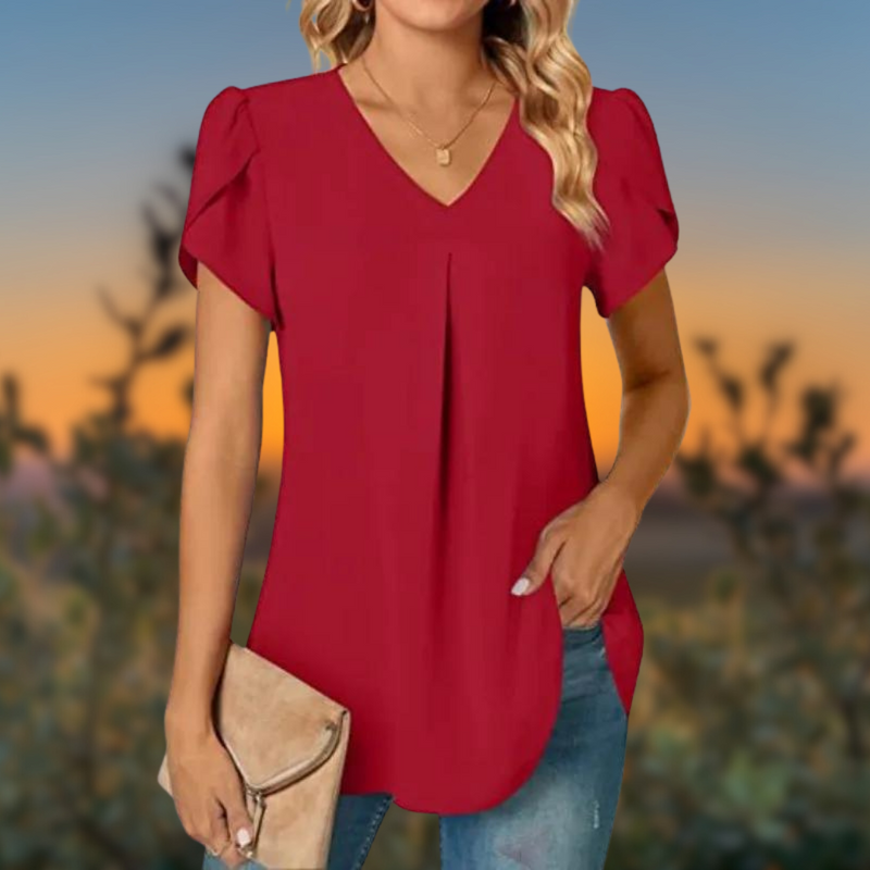 Sophisticated Blouse with a Clean Classic Look