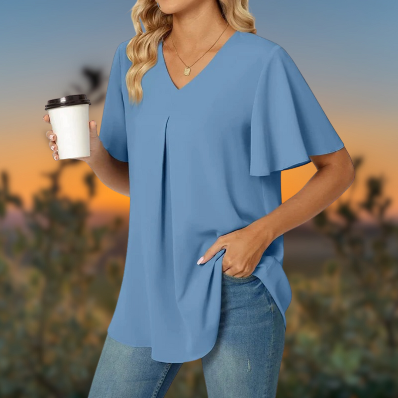 Sophisticated Blouse with a Clean Classic Look