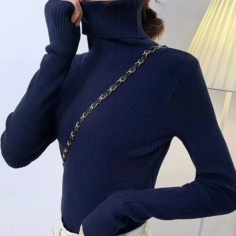 Well Tailored Sweater with a Graceful Silhouette