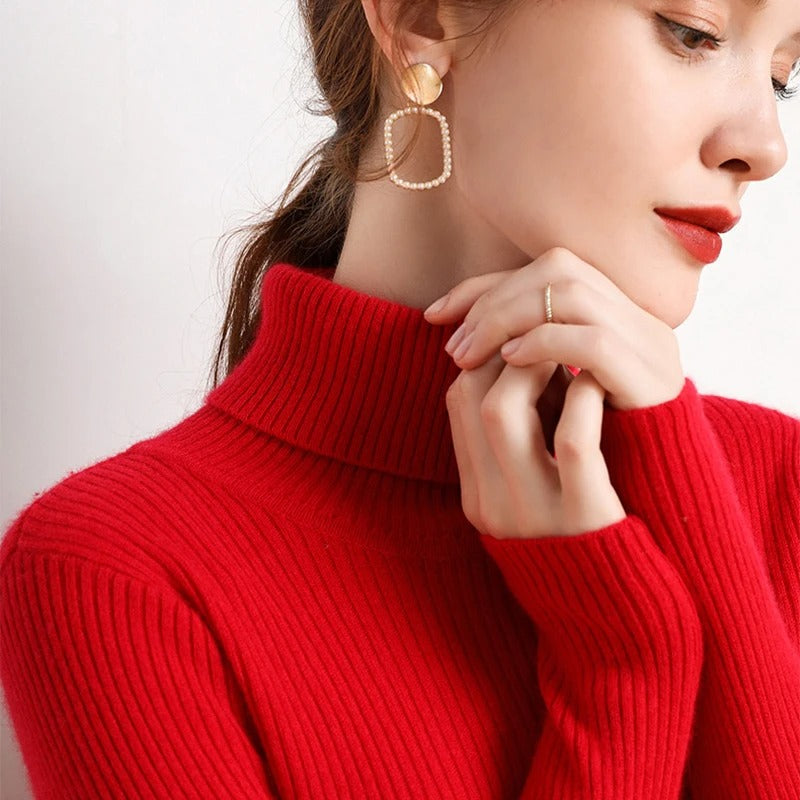 Well Tailored Sweater with a Graceful Silhouette