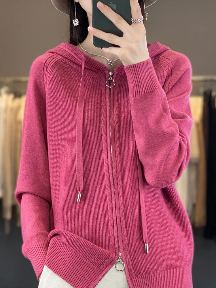 Well Tailored Sweater with a Graceful Silhouette
